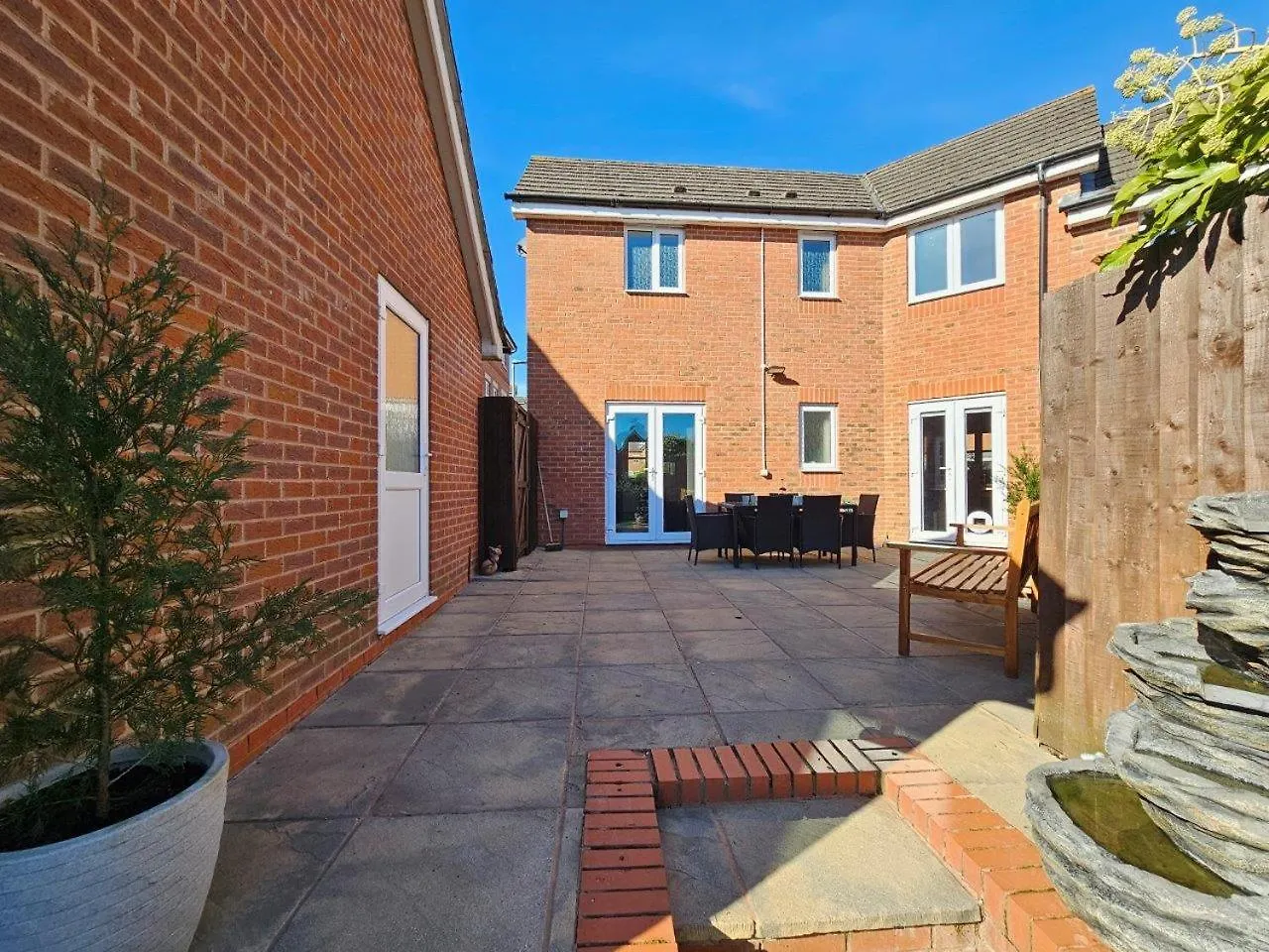 Boughton 3 Bed Semi By Fortuna Property Gloucester Holiday home